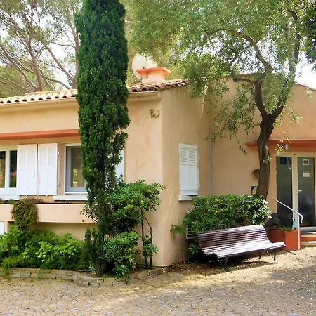 Athena 3* Saint-Aygulf