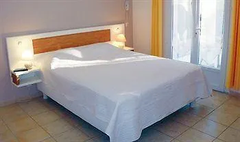 Athena 3* Saint-Aygulf