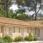 Athena Motel Aparthotel 3*
