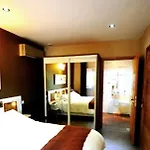 Athena Motel 3*