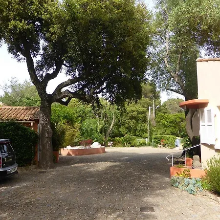 Athena Motel 3*
