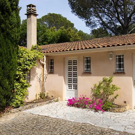 Aparthotel Athena 3*