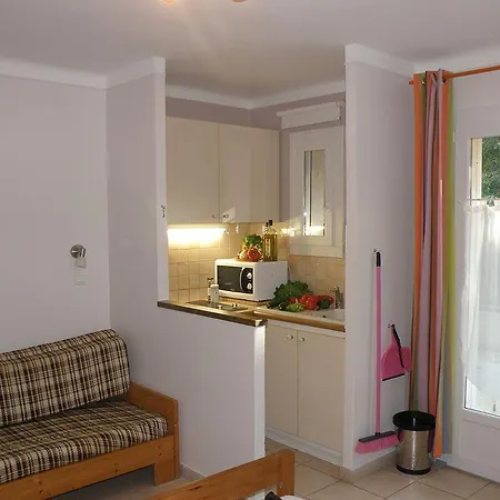 Athena Motel 3*